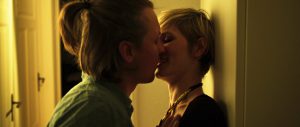 Fabian Kloiber und Alissa Borchert in Fluten (2019, Georg Pelzer) - Filmstill